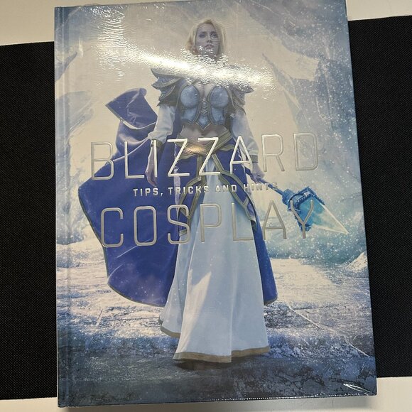 Hardcover Book :  Blizzard Cosplay: Tips, Tricks and Hints  , Official - Picture 2 of 5